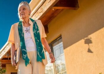 Alldaynews.gr Γιατρός 102 ετών αποκαλύπτει το Νο1 πράγμα που δεν κάνουν ποτέ οι πιο υγιείς και ευτυχισμένοι άνθρωποι