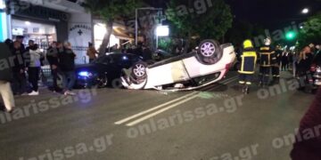 Φρικτό τροχαίο στη Λάρισα-Δύο γυναίκες τραυματίες[Φωτογραφίες]