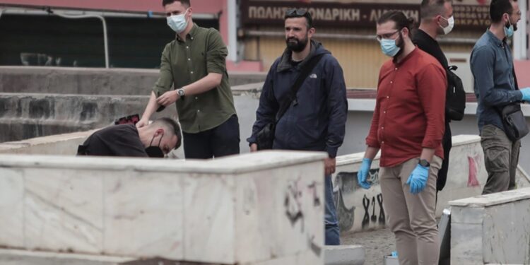 Alldaynews.gr Έγκλημα στη Βαρβάκειο αγορά-Σκότωσαν 50χρονη με 5 μαχαιριές στον λαιμό