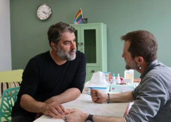 Ο Βασίλης Μπισμπίκης έκανε εξέταση για HIV