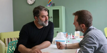 Alldaynews.gr Ο Βασίλης Μπισμπίκης έκανε εξέταση για HIV