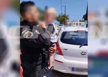 Συνελήφθη το ζευγάρι στη Ζάκυνθο που άφησε το παιδί του στο αυτοκίνητο για να πάει για ψώνια