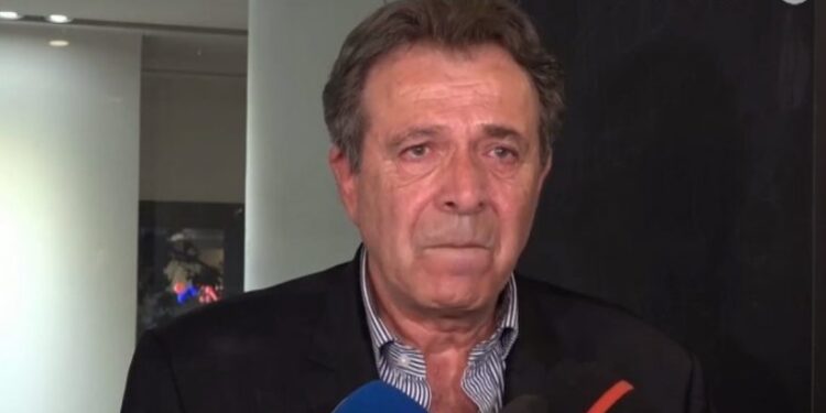 Κατέρρευσε ο Χρήστος Φωτίδης:O αδερφός μου γλίτωσε από το Σάμινα και από καρκίνο,αλλά έφυγε από μηχανή[video]