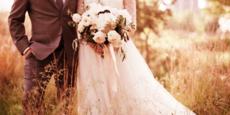 Ο κόκκινος γάμος της Λάρισας: Η νύφη, ο γαμπρός, η αρρώστια και το απομονωμένο σπίτι…