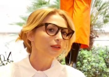 «Αν πατήσεις Νίκη Κάρτσωνα στην Google, θα σου βγάλει νευρική ανορεξία»