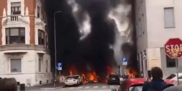 Ισχυρή έκρηξη στο Μιλάνο – Ανατινάχθηκε φορτηγάκι που μετέφερε φιάλες οξυγόνου, τουλάχιστον τέσσερις τραυματίες