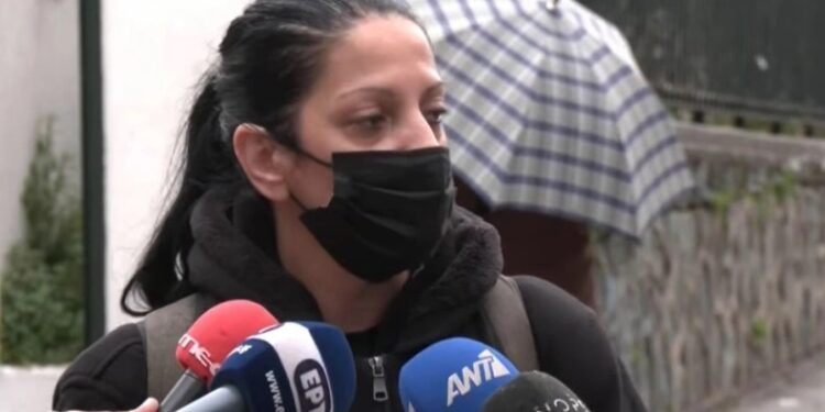 Alldaynews.gr Μητέρα 16χρονου που δέχθηκε οπαδική επίθεση: «Του έβαλαν τρικλοποδιά και τον χτυπούσαν στο κεφάλι επειδή φορούσε μπλούζα του ΠΑΟΚ» (video)