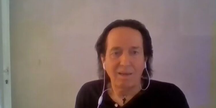 Σε κατάσταση Σοκ ο Πασχάλης: Έμαθε on air ότι πέθανε ο Γιάννης Βογιατζής[video]