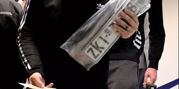 Alldaynews.gr Εκλογές 2023: Επιστροφή πινακίδων και αδειών οδήγησης ενόψει των καλπών