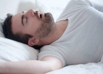 Χαμός στο Μεσολόγγι: Του έκανε παρατήρηση επειδή ροχάλιζε και τον κλείδωσε στην αποθήκη![video]