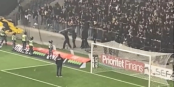 Άγρια επεισόδια στη Σουηδία: Μάχες οπαδών της ΑΙΚ με την αστυνομία (video)