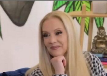 Της “κακομοίρας” σε γλέντι γάμου: Πεθερά έπιασε τη νύφη με άλλον στη τουαλέτα & έγινε ο κακός χαμός