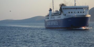Alldaynews.gr ΕΚΤΑΚΤΟ: Επιβάτης πλοίου έπεσε στη θάλασσα – Μεγάλη επιχείρηση διάσωσης