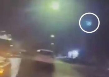 ΗΠΑ: Αστυνομικοί ισχυρίζονται ότι κατέγραψαν UFO και πολίτες «είδαν εξωγήινους» (video)