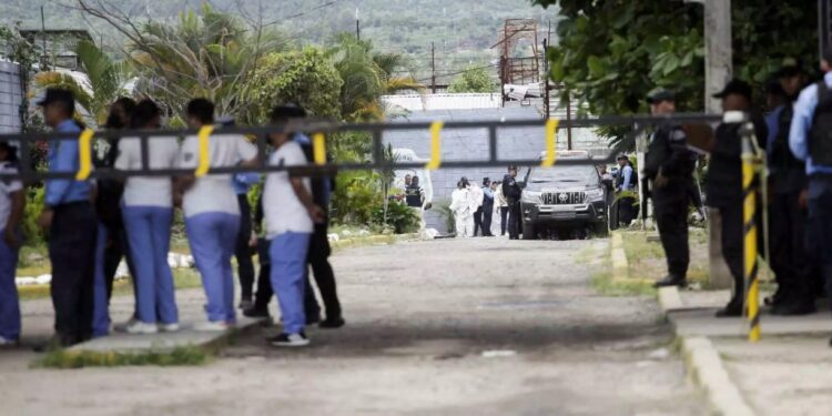 Alldaynews.gr Ονδούρα: Βρέθηκαν 25 απανθρακωμένα πτώματα σε γυναικείες φυλακές