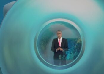 Απίστευτο! Ο Ευαγγελάτος μπήκε στο υποβρύχιο «Titan» και… βούτηξε στο ναυάγιο του Τιτανικού