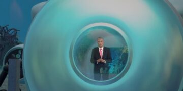 Απίστευτο! Ο Ευαγγελάτος μπήκε στο υποβρύχιο «Titan» και… βούτηξε στο ναυάγιο του Τιτανικού