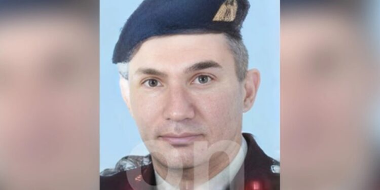 Alldaynews.gr Τρaγωδία: Απόστρατος αξιωματικός ο 56χρονος που βρήκε φρικτό θάνaτο όταν καταπλακώθηκε από γκαραζόπορτα