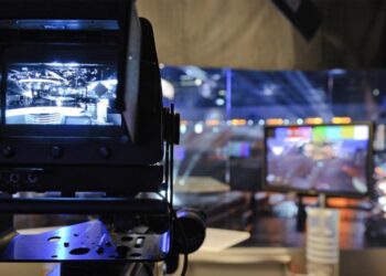 Τηλεοπτικός παρουσιαστής «ξέχασε» να δηλώσει 12.000 αποδείξεις – Στα 400.000 ευρώ η φοροδιαφυγή