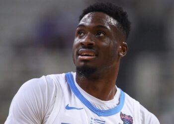 Λαχτάρα για την οικογένεια Αντετοκούνμπο: Στο νοσοκομείο η κόρη του Θανάση με υψηλό πυρετό