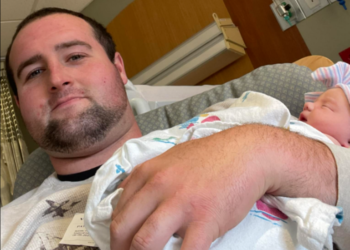 ΗΠΑ: 26χρονος σκότωσε την 3 εβδομάδων κόρη του και τραυμάτισε τη σύζυγό του με τόξο (φωτο)