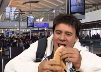 Γιώργος Μητσικώστας: Έγινε Ευτύχης Μπλέτσας μπήκε με τρόπο μοναδικό στο Happy Traveler