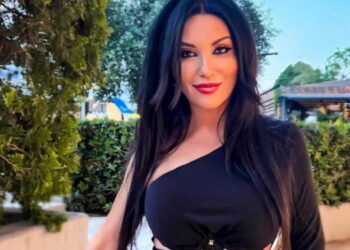 Πόπη Μαλλιωτάκη: «Άμα γδυθώ στην παραλία, δεν έχω να ζηλέψω τίποτα από 20άρες»