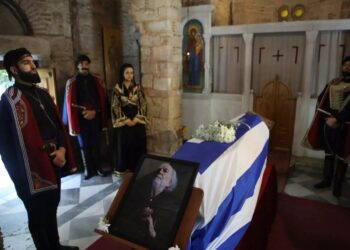 Γιάννης Μαρκόπουλος: Σε λαϊκό προσκύνημα η σορός του