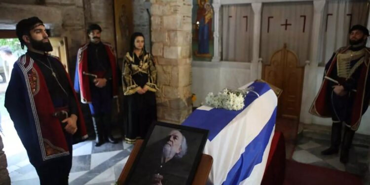 Γιάννης Μαρκόπουλος: Σε λαϊκό προσκύνημα η σορός του