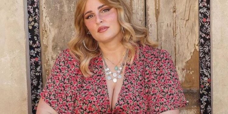 Alldaynews.gr Δύσκολες ώρες για την Εβελίνα Νικόλιζα-Το χειρουργείο στο οποίο υποβλήθηκε