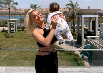 Ιωάννα Τούνη: «Ορμονικά είναι σαν να περνάω κλιμακτήριο αυτή τη στιγμή» – Ο λόγος που θέλει να σταματήσει τον θηλασμό