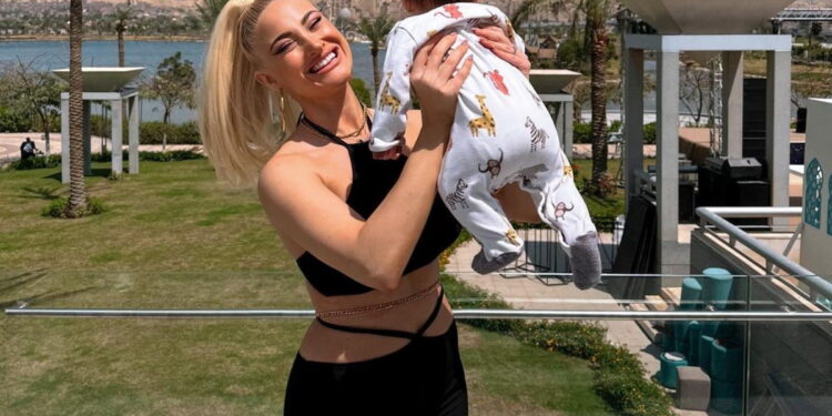 Alldaynews.gr Ιωάννα Τούνη: «Ορμονικά είναι σαν να περνάω κλιμακτήριο αυτή τη στιγμή» – Ο λόγος που θέλει να σταματήσει τον θηλασμό