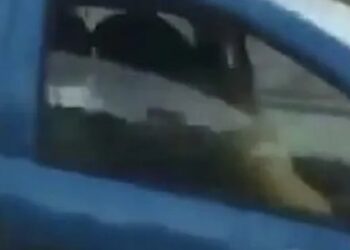 Alldaynews.gr Μεγάλο Σούσουρο στην Περιοχή! Ζευγάρι αποκοιμήθηκε ολόγυμνο μέσα σε Ι.Χ. στη μέση του δρόμου-Τι έκαναν πριν;