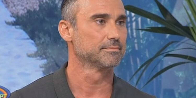 Ρακέτες στην παραλία. Βοηθούν στην λειτουργία του εγκεφάλου, μειώνουν τα νοσήματα της καρδιάς και αυξάνουν το προσδόκιμο ζωής