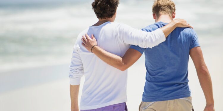 Alldaynews.gr Καβάλα: Καταδίκη γονέων που αντέδρασαν στις ομοφυλοφιλικές επιλογές του ανήλικου γιου τους