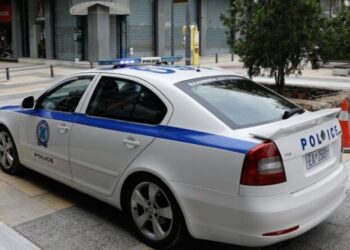 Alldaynews.gr Η οργή του πατέρα του 17χρονου που μαxαίρωσαν στο Ελληνικό: «Κάποιες κοτούλες κ@λ@π@ιδα του κ@ρ@τά…» (video)