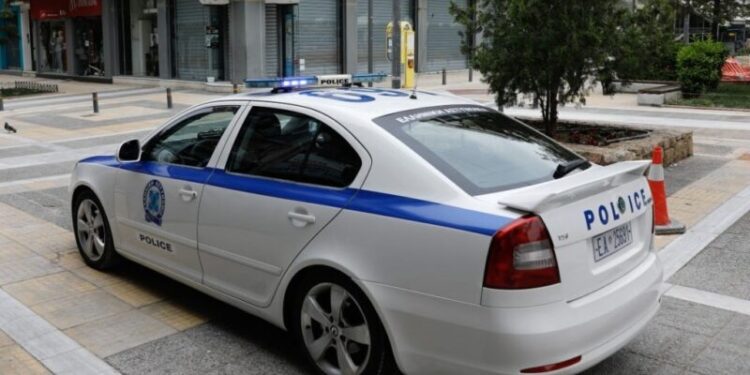 Alldaynews.gr Η οργή του πατέρα του 17χρονου που μαxαίρωσαν στο Ελληνικό: «Κάποιες κοτούλες κ@λ@π@ιδα του κ@ρ@τά…» (video)