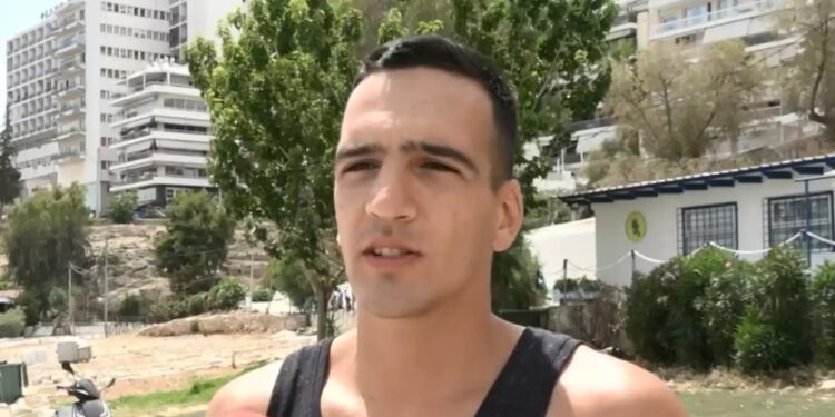 Alldaynews.gr «Έτσι έσωσα τη 17χρονη από τους Αιγύπτιους που προσπάθησαν να τη βιάσουν» στην παραλία – «Πέταξαν από τα βράχια τον φίλο της»
