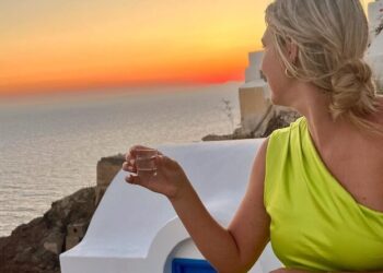 Γυναίκα δίνει 5.000 σε όποιον της βρει σύζυγο – «Είμαι ελεύθερη εδώ και περίπου πέντε χρόνια» (φωτο, video)