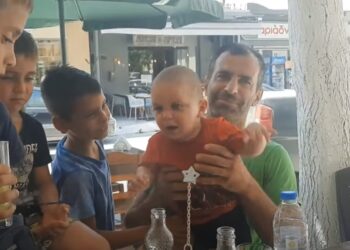 Χαράλαμπος και Χαρίκλεια: «Κάναμε 5 παιδιά σε 6 χρόνια και συνεχίζουμε για τη κόρη» (video)