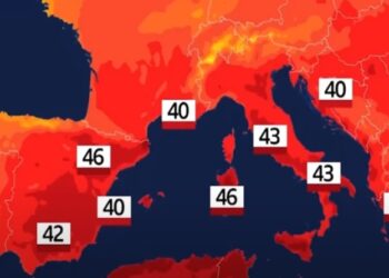 Συνωμοσιολόγοι θεωρούν πως δεν υπάρχει καύσωνας: «Οι μετεωρολογικές υπηρεσίες λένε ψέματα» (video)