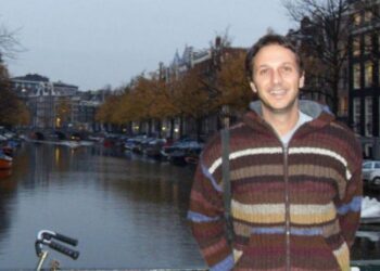 Alldaynews.gr “Έφυγε” κάνοντας αυτό που αγαπούσε περισσότερο: Νεκρός “μπαμ και κάτω” ο Παύλος Τσουρέκας, κλάματα στην πλαζ Αρετσούς