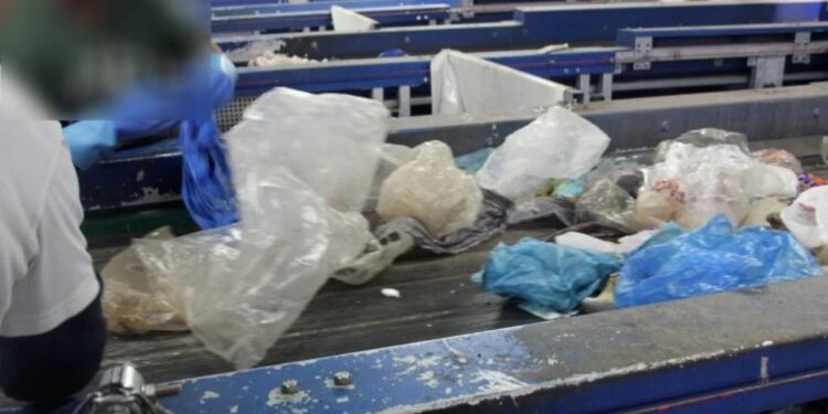 Σοκ στην Κρήτη: Βρέθηκε ανθρώπινο κεφάλι σε εργοστάσιο διαλογής απορριμμάτων!