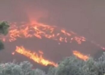 Βίντεο που κόβει την ανάσα με τη δημιουργία πυροστρόβιλου στη Ρόδο