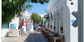 Alldaynews.gr Θρίλερ με εξαφάνιση γυναίκας στη Σίφνο – Είχε πάει στο νησί να πιάσει δουλειά για το καλοκαίρι