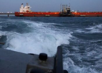 Alldaynews.gr Το Ιράν άνοιξε πυρ σε ελληνόκτητο τάνκερ στον Κόλπο του Ομάν