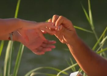 Survivor All Star: Η πρόταση γάμου που δεν έδειξαν οι κάμερες[video]