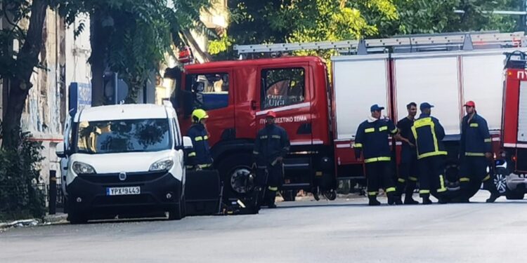 Alldaynews.gr Έκρηξη μετά από τηλεφώνημα για βόμβα στην Μασονική Στοά στην Αχαρνών