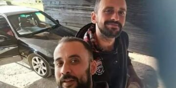 Alldaynews.gr Αδέλφια «έφυγαν» με διαφορά λίγων ωρών – Τραγική φιγούρα ο πατέρας μιλάει με σπαρακτικά λόγια