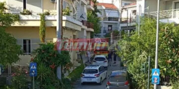 Alldaynews.gr Δύο αδελφές δολοφovήθηκαν στο ίδιο σπίτι με επτά χρόνια διαφορά – Οι συμπτώσεις και οι υποψίες